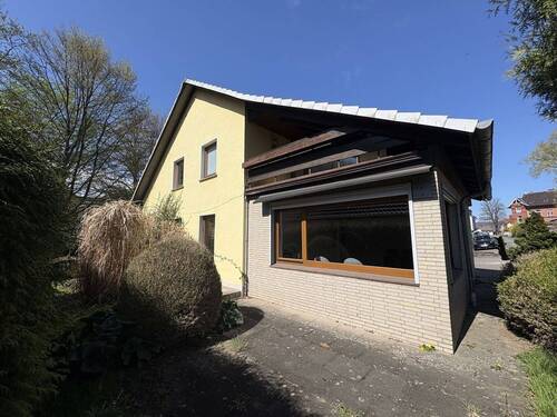 Anbau mit Balkon - 