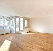 Investment im Grünen mit guter City-Anbindung: Sanierte 2-Zimmer-Wohnung in Mariendorf - VERMIETET - Berlin