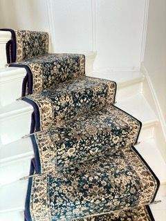 Treppenaufgang zum Obergeschoss - 