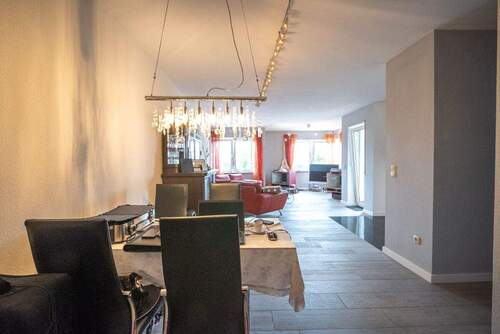 Wohn- und Essbereich - Etagenwohnung mit 72,00 m² in Reinheim zum Kaufen