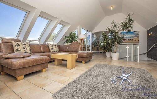 Wohnzimmer 1.0 - Etagenwohnung mit 136,00 m&sup2; in Schönberg (Holstein) zum Kaufen