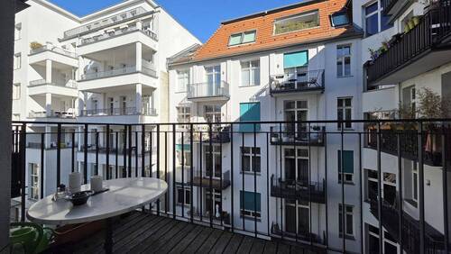 Balkon - 2 Zimmer Etagenwohnung zum Kaufen in Berlin