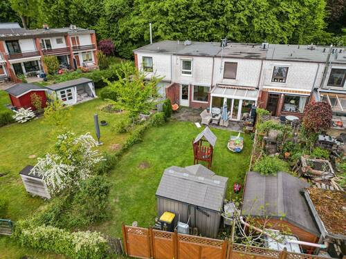Garten- Rückansicht - 3 Zimmer Terrassenwohnung zum Kaufen in Hamburg