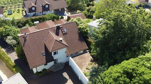 Hauseingang/Hof - Einfamilienhaus mit 422,00 m&sup2; in Frickingen zum Kaufen