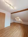 Wohnraum leer - 1 Zimmer Etagenwohnung zur Miete in Lüdenscheid