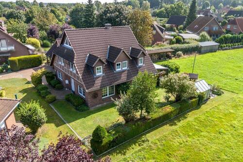 Außenansicht - Einfamilienhaus mit 224,00 m² in Bispingen zum Kaufen