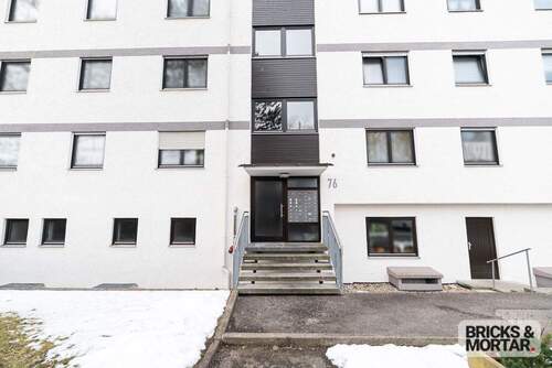 Hauseingang - 3 Zimmer Etagenwohnung zum Kaufen in Neusäß