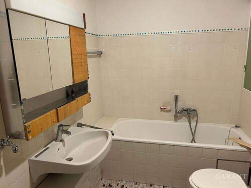 Bad - Etagenwohnung mit 69,00 m² in Ludwigsburg zur Miete