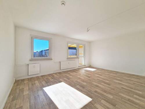 Wohnzimmer - 3 Zimmer Etagenwohnung zur Miete in Freiberg