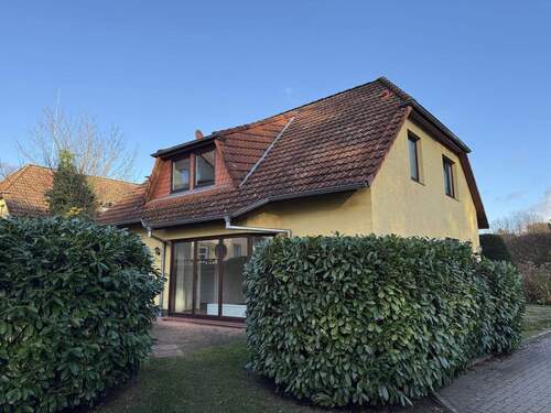 Titelbild - Renovierte 3-Zimmer-Wohnung mit Terrasse in Winsen! (AK-1020-111)