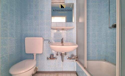 Gästebad mit Dusche / WC - 