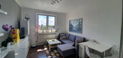 Wohnzimmer - Attraktive 2-Zimmer-Dachgeschosswohnung im Herzen von Oberhausen
