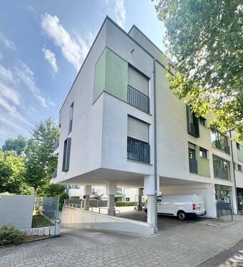Wohnung im 1.Obergeschoss - Besichtigung am Montag++ 3 Zimmerwohnung mit EBK und Balkon
