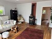 Wohnzimmer mit Kamin - 