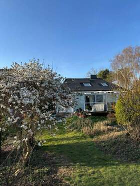Sicht auf die Terrasse - 5 Zimmer Einfamilienhaus zum Kaufen in Bremen