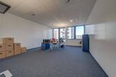Büro 2 - Büro mit 28,70 m&sup2; in Würzburg zur Miete