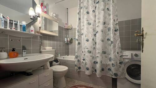 Wannenbad - Etagenwohnung mit 72,00 m&sup2; in Glinde zum Kaufen