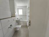 Badezimmer - Familienwohnung mit Balkon in ruhiger Lage!