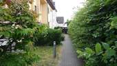 Weg zum Hauseingang - 3 Zimmer Etagenwohnung in Altdorf bei Nürnberg
