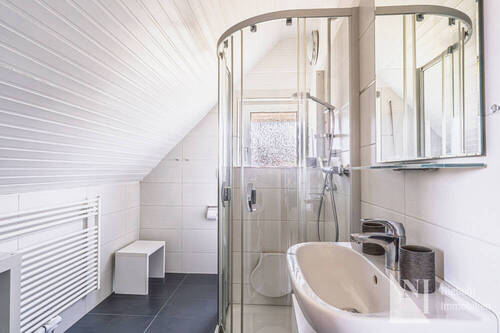 Modernes Duschbad - 