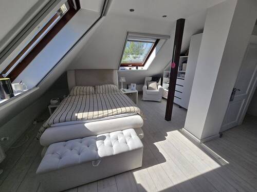 Schlafzimmer II OG - 