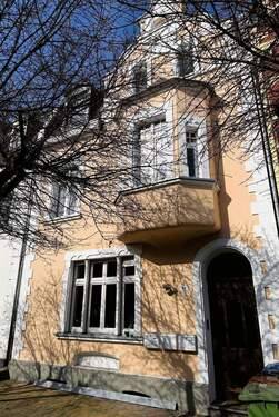 Straßenansicht 2 - Kernsaniertes Dreifamilienhaus in Neuwied – Neubaustandard im Altbau-Charme