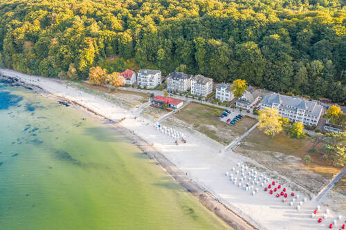 Strand mit Promenade - 