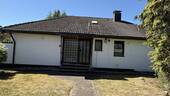 Ansicht Nord - Bungalow in ruhiger Lage nahe AischparkCenter, 1124 m² Grund, 144 m² Wohnfläche., 5 Schlafzimmer