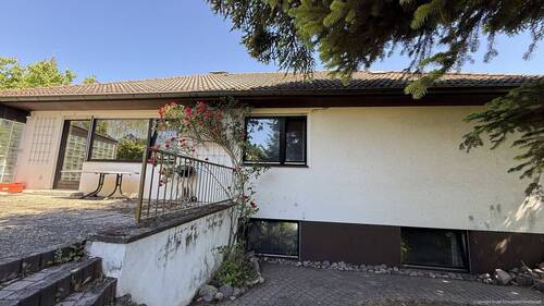 Ansicht Süd - 7 Zimmer Bungalow in Höchstadt a.d.Aisch