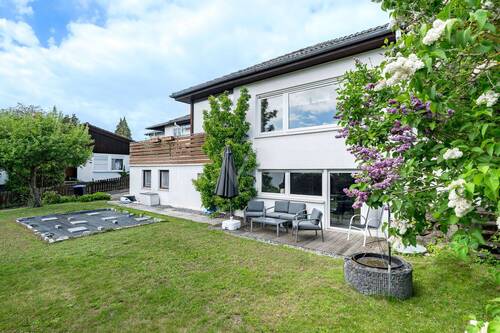 Großzügige Gartenfläche - 