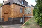 TG-Zufahrt und Kellereingang - 