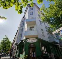 Solides Investment: Große 2-Zimmer-Wohnung mitten in KREUZBERG - Solide Vermietet - jetzt sichern - Berlin