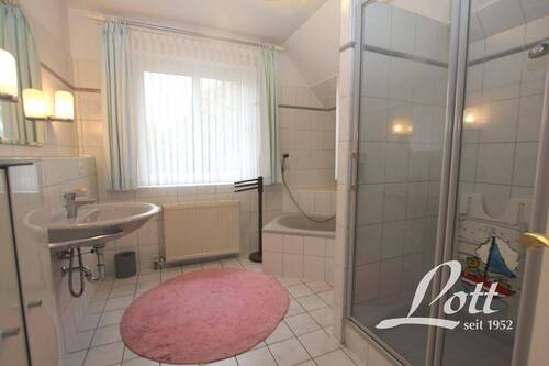 Badezimmer Dachgeschoss - 