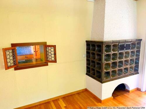 Durchreiche + Kachelofen EG - 