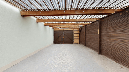 Garage - 