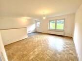 Wohnzimmer - Helle 2-Zimmer-Erdgeschoss-Einliegerwohnung (60m2) - ALLES inklusive ab 15. Juli frei
