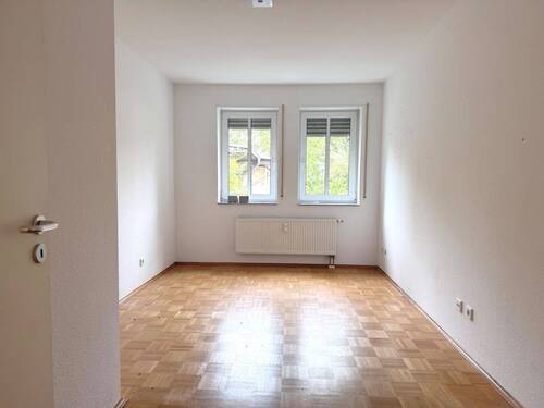 Zimmer 2 - 