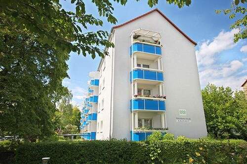 Giebelansicht - 3 Zimmer Etagenwohnung zur Miete in Halle (Saale)