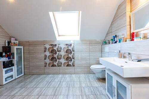 Tageslichtbad_Hinterhaus_OG - 