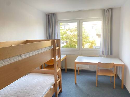 Appartement - Doppelbelegung - 1 Zimmer Mehrfamilienhaus, Wohnhaus in Hof