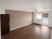 Wohnzimmer mit Westbalkon - 