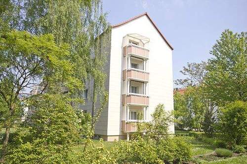 Giebel - 3 Zimmer Etagenwohnung zur Miete in Halle (Saale)