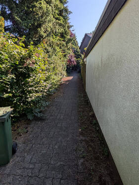 Zugang - Doppelhaushälfte mit 104,00 m² in Korbach zum Kaufen