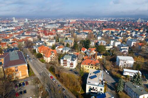 Luftbild Blick zum Eckgrundstück und DD-Plauen - Grundstück in Dresden zum Kaufen