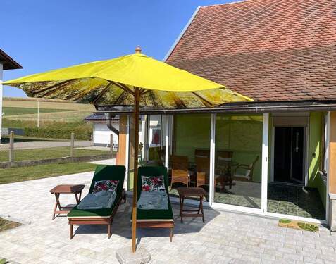 Terrasse und Wintergarten - 