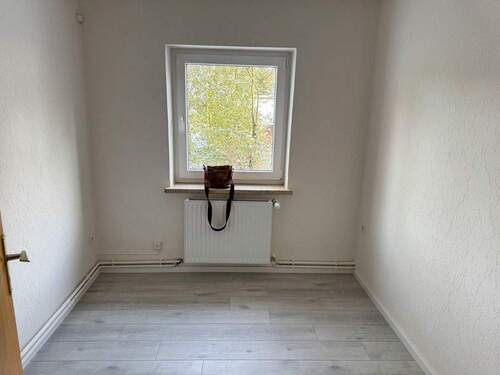 05b25f3e-033b-4e66-bdbc-45714f308e62 - 