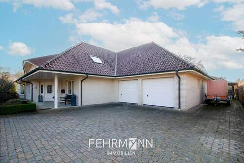 Außenansicht - Einfamilienhaus mit 275,00 m&sup2; in Wilsum zum Kaufen