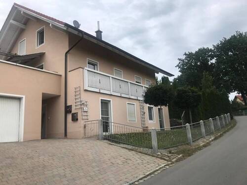 Hausansicht 1 - 2 ETW´s Nähe OrtenburgDorfbach - 289.000,00 EUR Kaufpreis, ca.  195,00 m² Wohnfläche