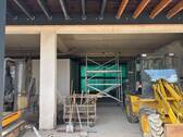 derzeitige Gewerbelokal in Rohbauzustand - 