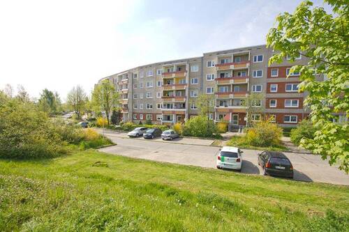 Vorderansicht - 2 Zimmer Etagenwohnung zur Miete in Halle (Saale)